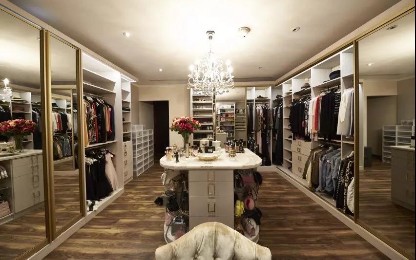 不要被大小束縛，你也可以定制專屬衣帽間！